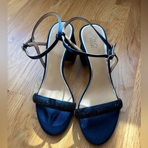 Badgley Mischka Earlene Strappy Block Heel. Navy Satin. Size 9.